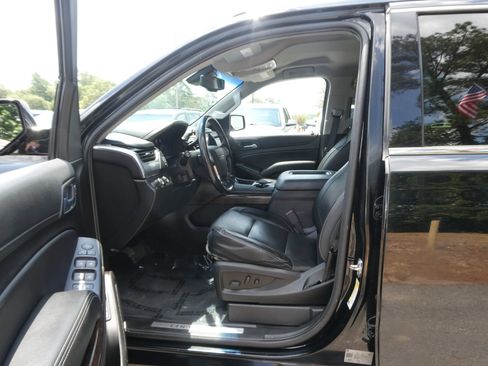 Used 2019 Chevrolet Tahoe LT AWD/4WD image 12
