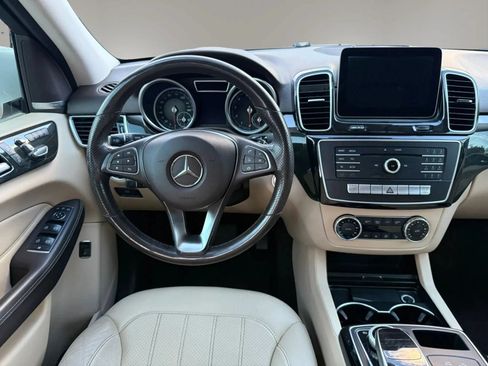 Used 2017 Mercedes-Benz GLE 350 w/ Premium 1 Package image 22