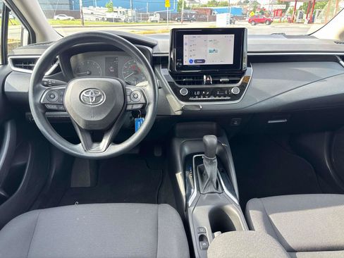 Used 2023 Toyota Corolla LE w/ Carpet Mat Package (TMS) FWD image 9