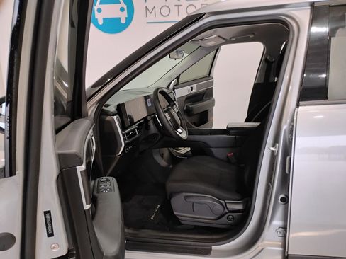 Used 2024 Hyundai Santa Fe SE image 10