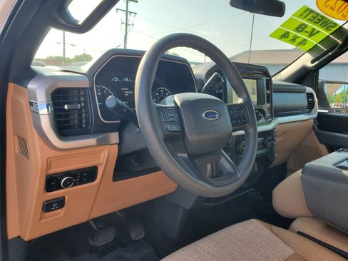 Used 2023 Ford F150 XLT AWD/4WD image 12