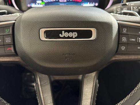Used 2024 Jeep Grand Cherokee Limited 4xe w/ Luxury Tech Group II AWD/4WD image 34