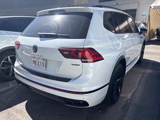 Certified 2024 Volkswagen Tiguan SE R-Line AWD/4WD image 3