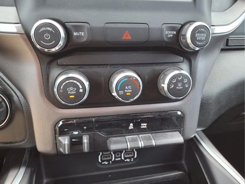 Used 2020 RAM 1500 Big Horn AWD/4WD image 20