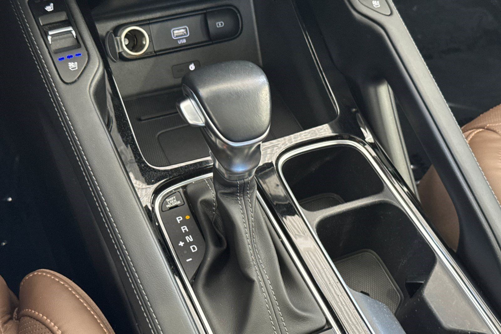 Used 2022 Kia Telluride SX w/ SX Prestige Package AWD/4WD image 30