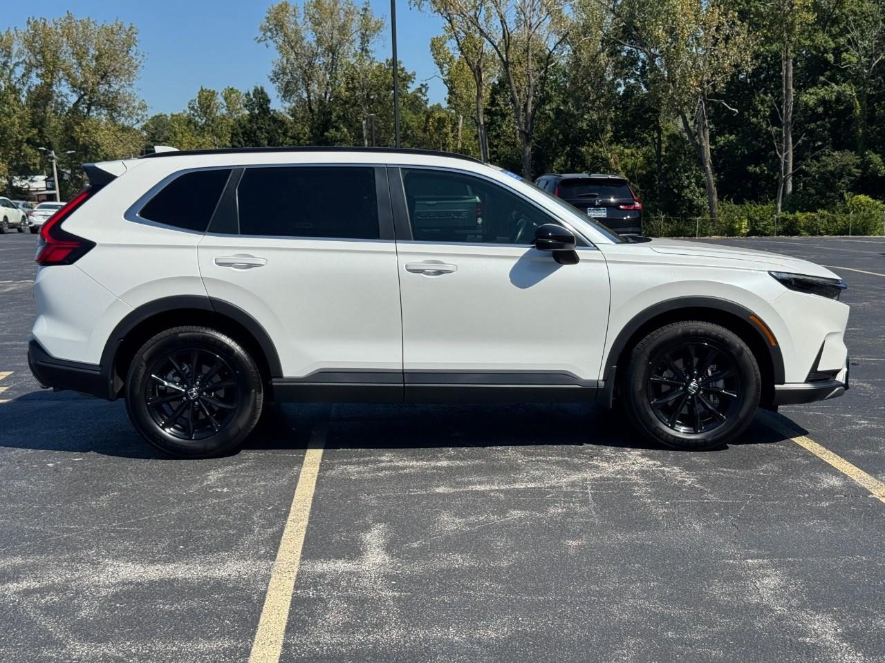 Certified 2025 Honda CR-V Sport image 3
