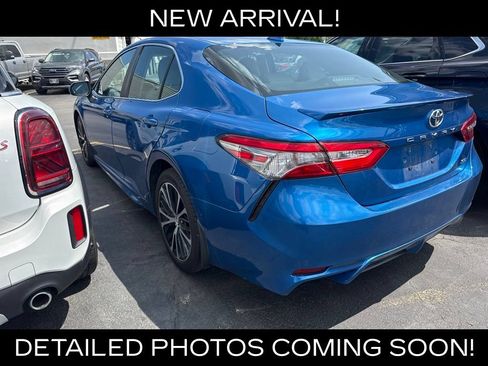 Used 2019 Toyota Camry SE FWD image 7