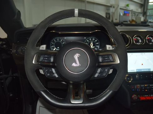Used 2021 Ford Mustang Shelby GT500 w/ Technology Package RWD image 38
