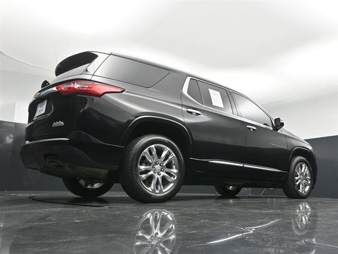 Used 2019 Chevrolet Traverse High Country AWD/4WD image 33