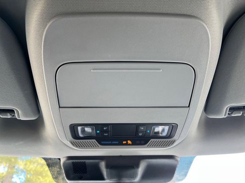 Used 2023 Ford F350 XLT image 28