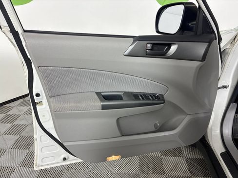 Used 2013 Subaru Forester 2.5X AWD/4WD image 25