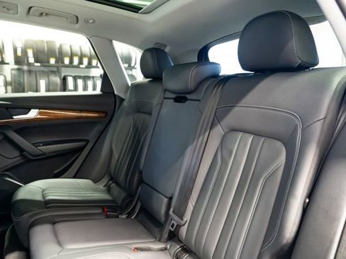 Used 2023 Audi Q5 2.0T Premium image 26