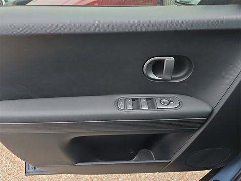 New 2026 Hyundai Ioniq 5 SE image 25