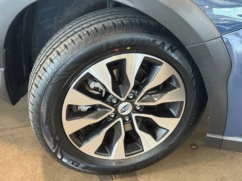 Used 2024 Subaru Outback Limited AWD/4WD image 18