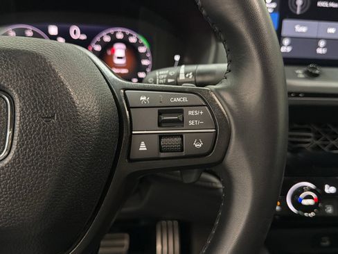 Used 2025 Honda Accord Sport image 28