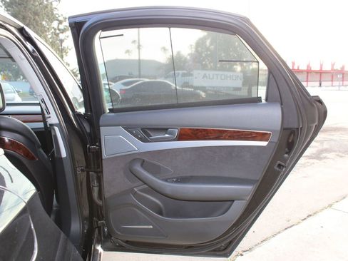 Used 2013 Audi A8 3.0T w/ Driver Assistance Pkg image 8