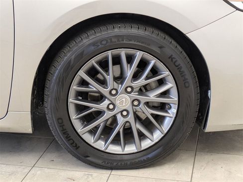 Used 2018 Lexus ES 350 image 12