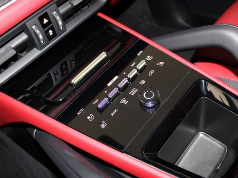 Certified 2026 Porsche Cayenne S AWD/4WD image 15