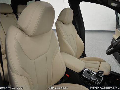 Used 2024 BMW X3 M40i w/ Premium Package image 21
