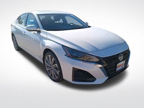 New 2025 Nissan Altima 2.5 SL image 7