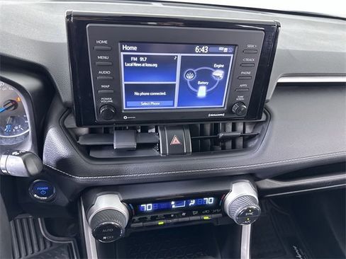 Used 2022 Toyota RAV4 XLE image 13