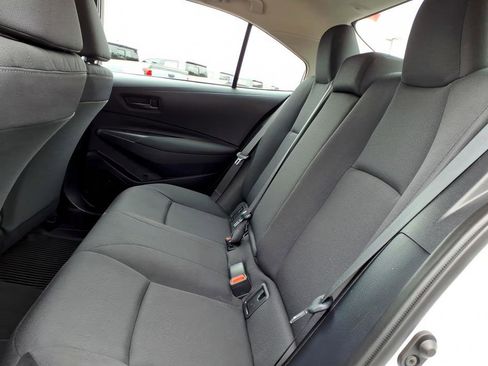 Used 2025 Toyota Corolla LE image 11