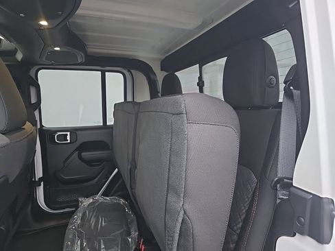 New 2026 Jeep Gladiator Mojave image 94