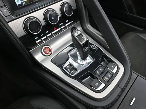 Used 2016 Jaguar F-TYPE Convertible RWD image 18