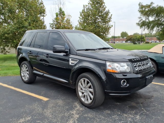 Used 2014 Land Rover LR2 HSE AWD/4WD image 1