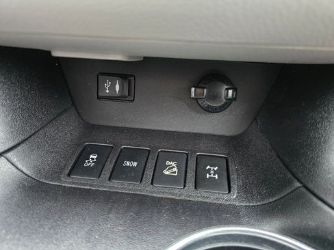 Used 2015 Toyota Highlander Limited AWD/4WD image 14
