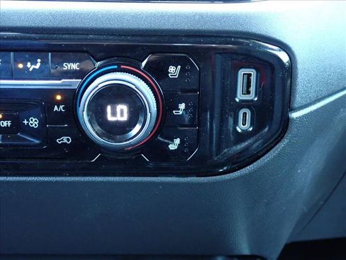 Used 2022 Chevrolet Silverado 1500 ZR2 w/ Technology Package AWD/4WD image 20