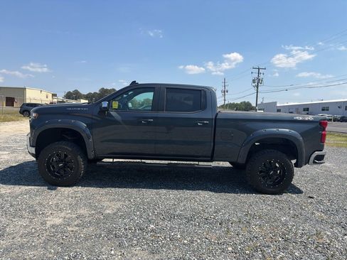 Used 2019 Chevrolet Silverado 1500 LT w/ All-Star Edition AWD/4WD image 2
