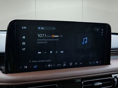 Used 2025 Lincoln Aviator Reserve w/ Equipment Group 201A image 18