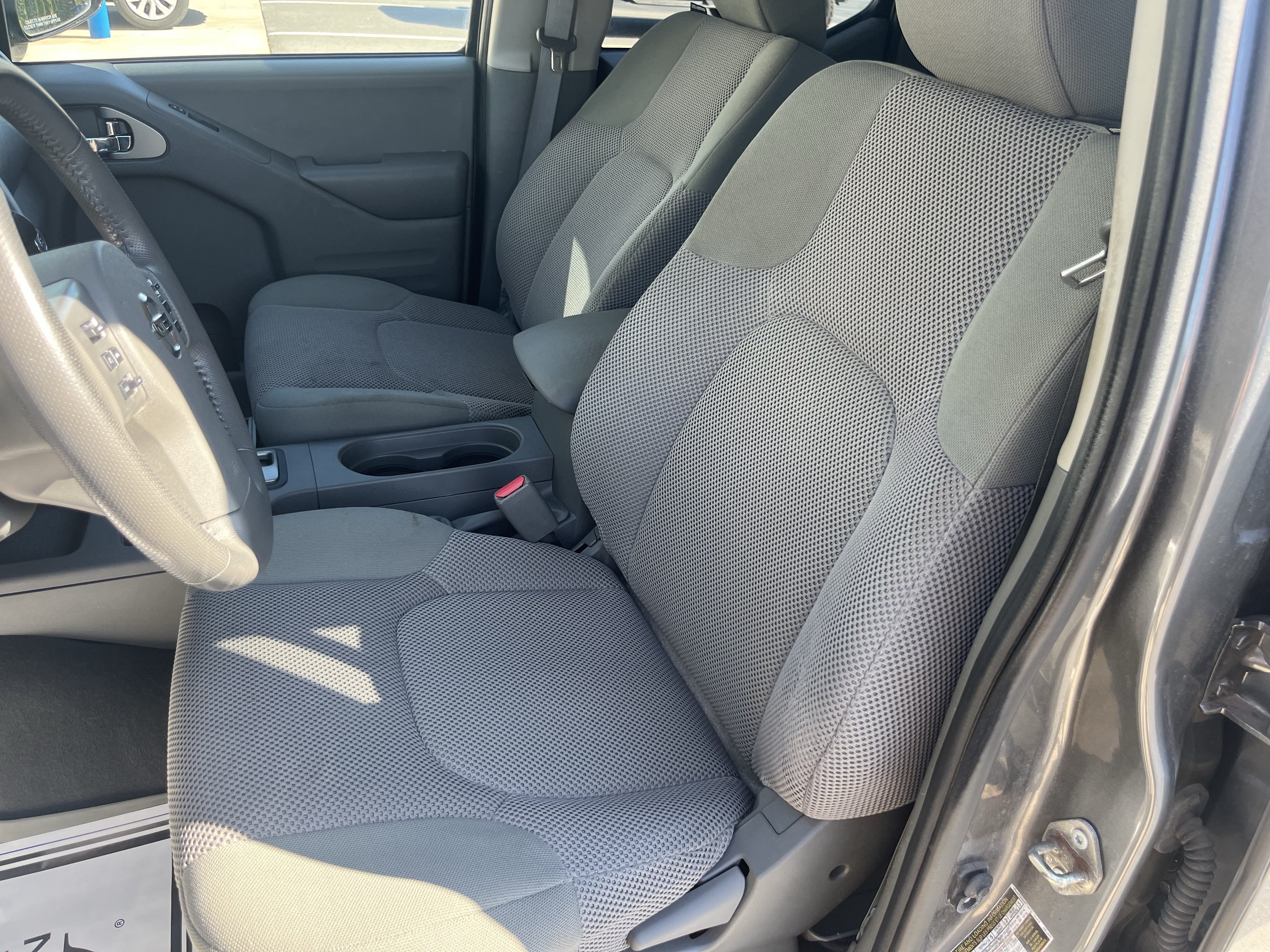 Used 2019 Nissan Frontier SV w/ Value Truck Package AWD/4WD image 14