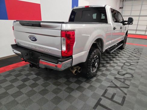 Used 2017 Ford F250 XLT w/ XLT Value Package image 19