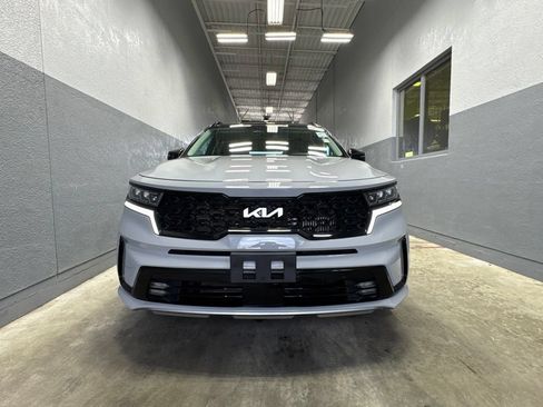 Used 2023 Kia Sorento SX FWD image 10