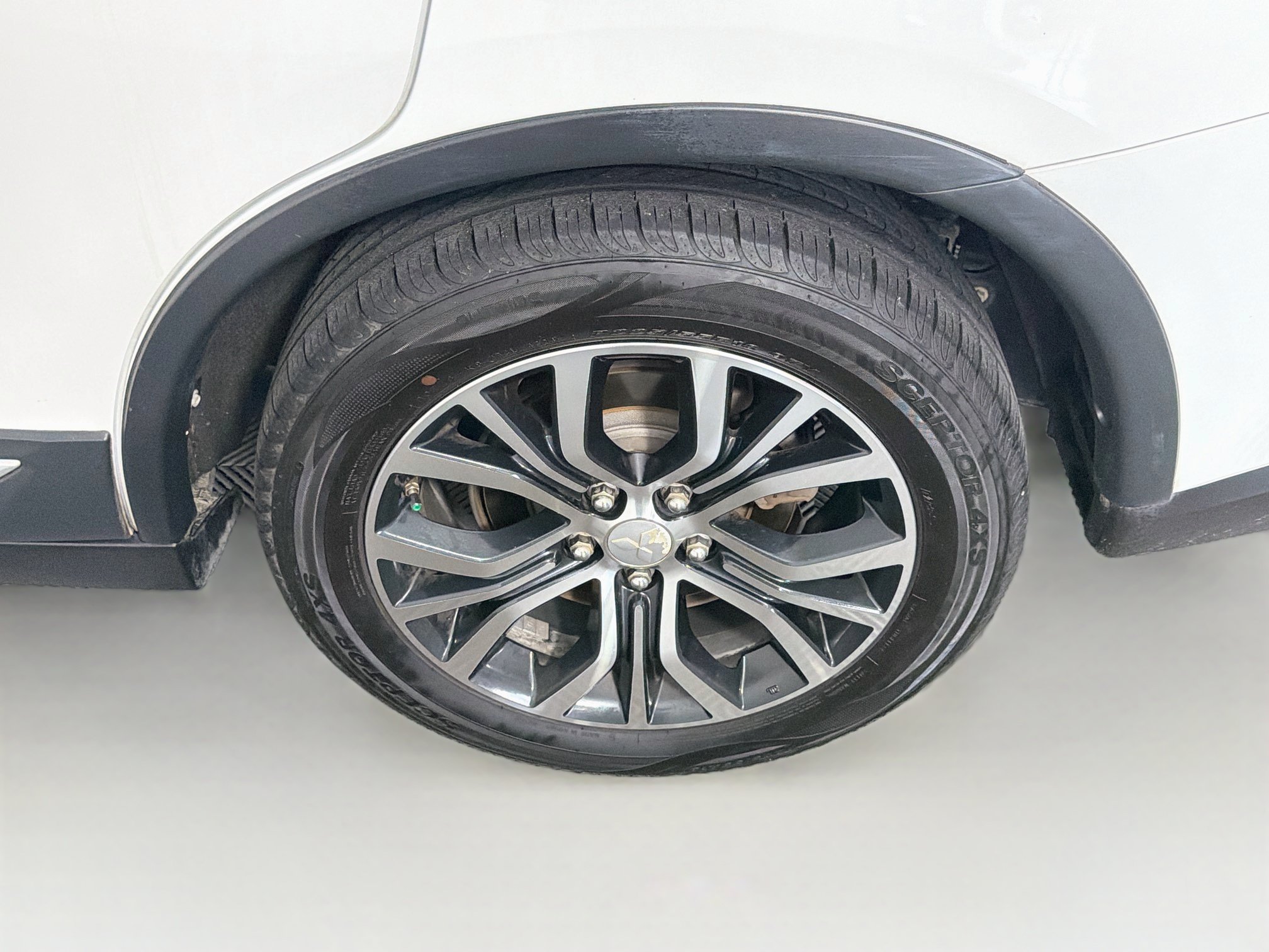 Used 2017 Mitsubishi Outlander SEL FWD image 11