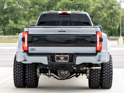 Used 2025 Ford F450 King Ranch w/ Chrome Package AWD/4WD image 15