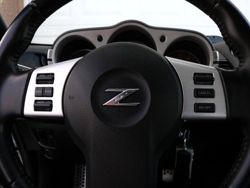Used 2008 Nissan 350Z Enthusiast image 27