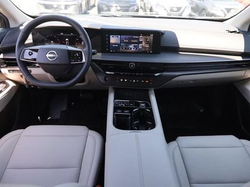 Certified 2025 Nissan Murano SV FWD image 22