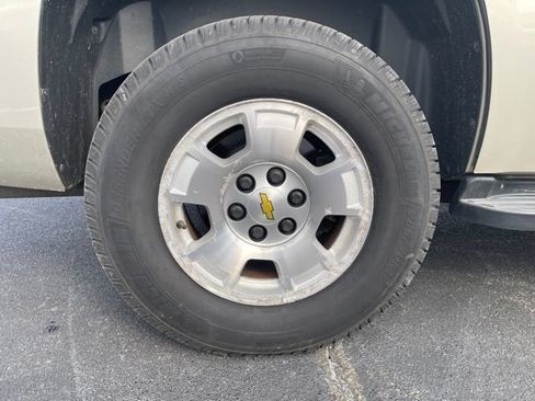 Used 2013 Chevrolet Tahoe LT AWD/4WD image 9