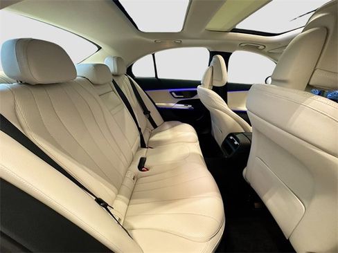 Certified 2025 Mercedes-Benz E 350 4MATIC Sedan image 29