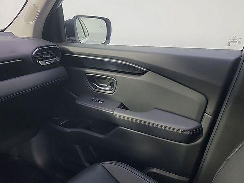 Certified 2025 Honda Pilot EX-L image 22