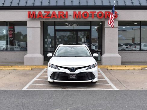 Used 2020 Toyota Camry LE w/ Sunroof Package FWD image 5