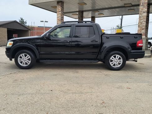 Used 2008 Ford Explorer Sport Trac XLT image 3