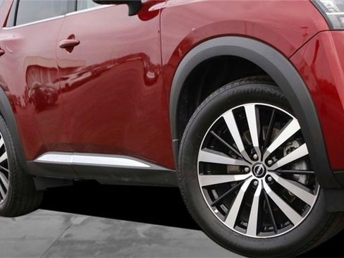 Certified 2024 Nissan Pathfinder Platinum w/ Cargo Package image 3