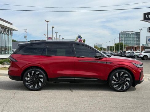 Certified 2024 Lincoln Nautilus Reserve w/ Equipment Group 202A AWD/4WD image 2