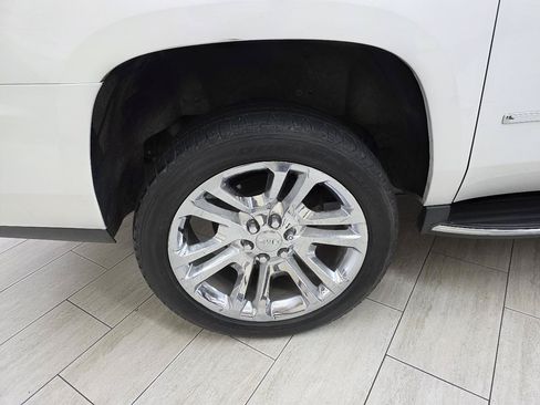 Used 2019 GMC Yukon XL SLT w/ Premium Edition RWD image 43