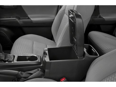 Used 2021 Toyota Tacoma SR AWD/4WD image 9