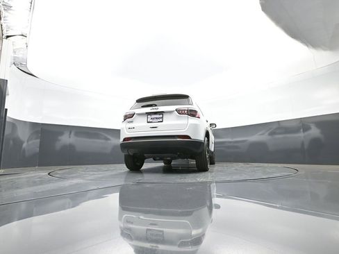 New 2026 Jeep Compass Latitude image 37